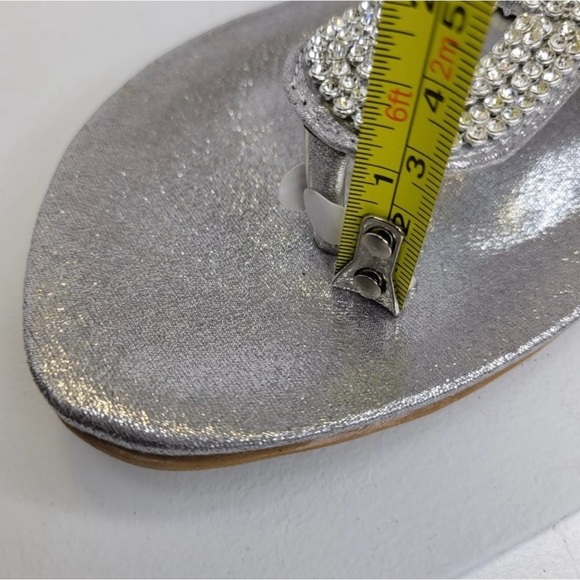 SILVER Rhinestones Adjustable Strap Size 7 Toe Post Summer Beach Womens Sandals - Picture 9 of 12